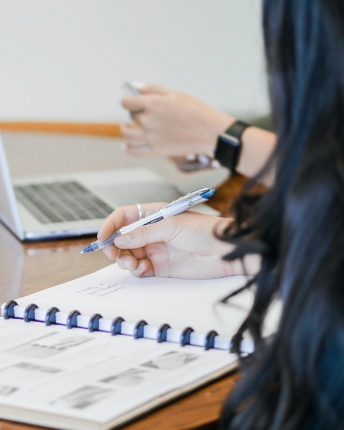 sarah-elizabeth-O3gOgPB4sRU-unsplash (Custom)